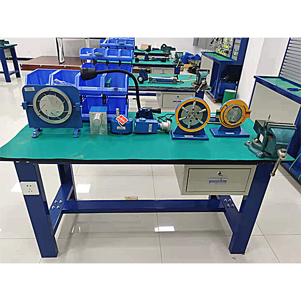 助力電工學員成為行業翹楚：電工實訓臺的重要作用(圖2)