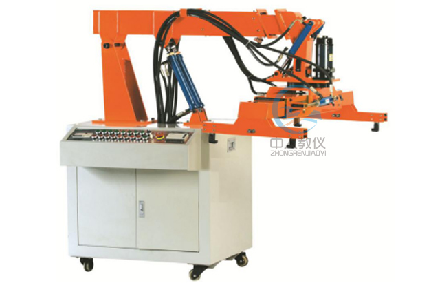 能力提升的秘訣：每天都與電工實(shí)訓(xùn)臺(tái)為伴！(圖1)