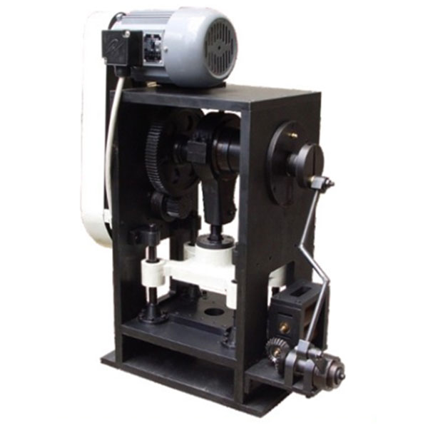 電工實訓臺的認識與注意事項是什么意思(圖1)